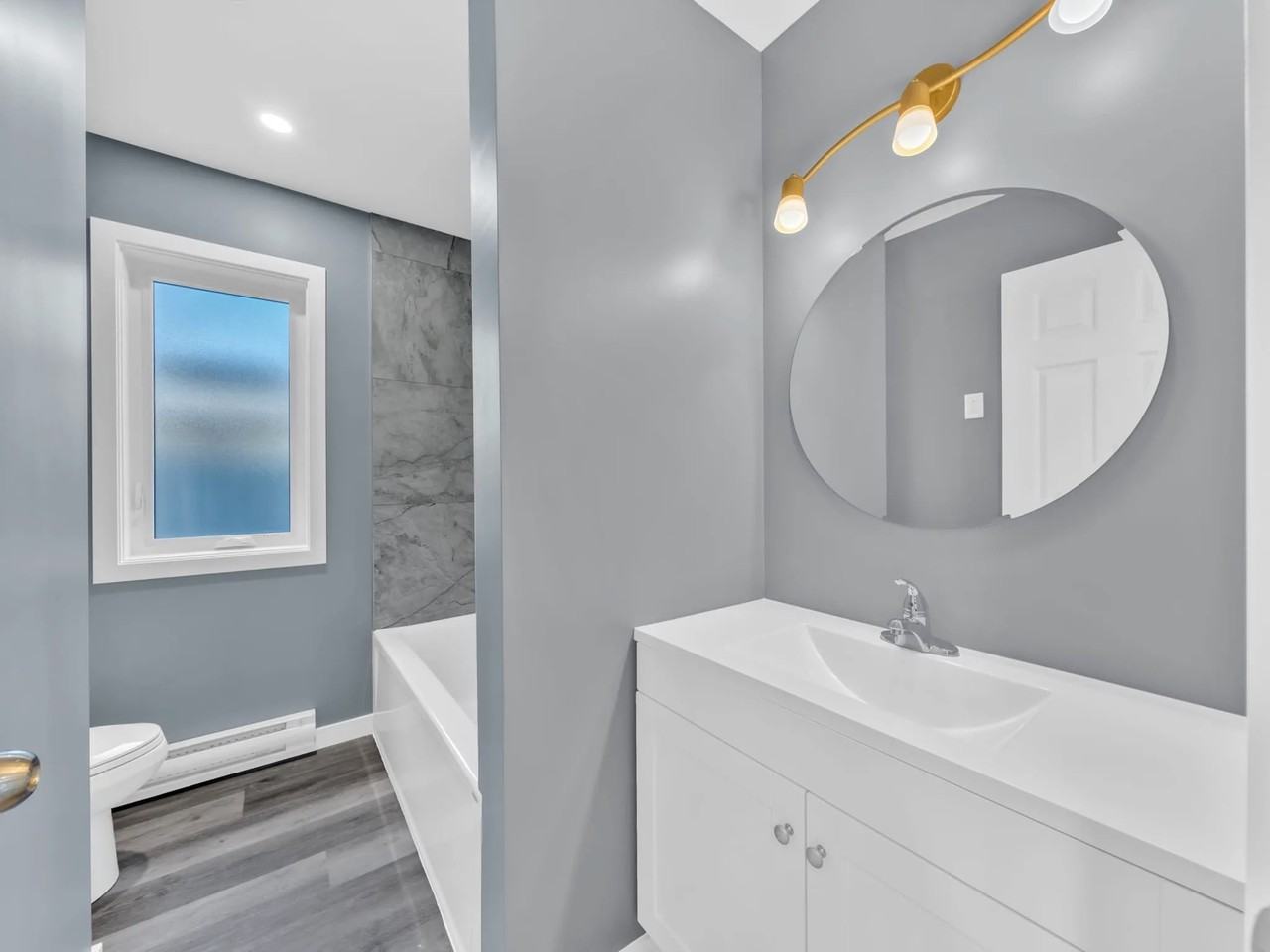 915 Curry Ave - Photo 7 of 14