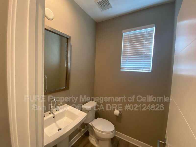 713 Shoreline Rd - Photo 3 of 27