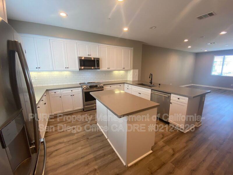 713 Shoreline Rd - Photo 5 of 27