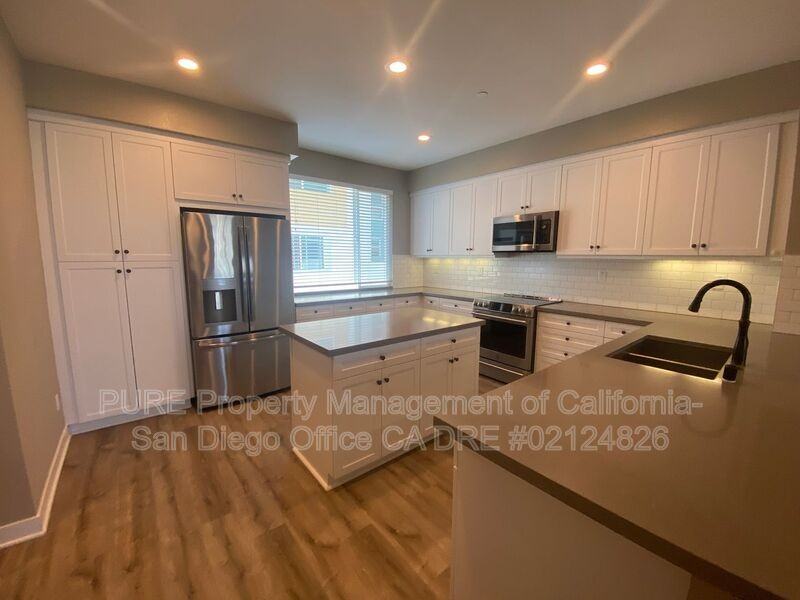 713 Shoreline Rd - Photo 6 of 27