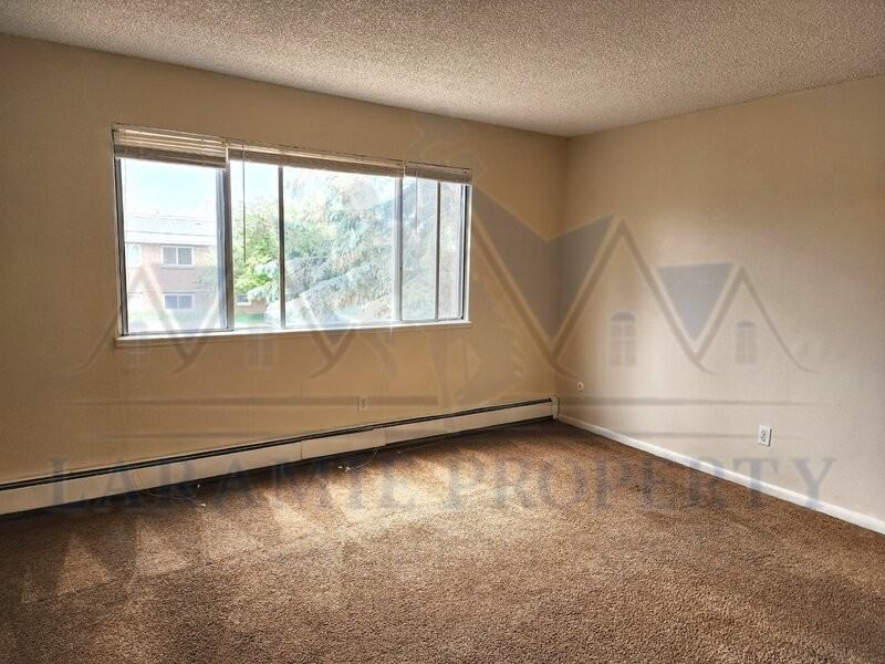 2310 E Garfield St #B1 - Photo 5 of 9
