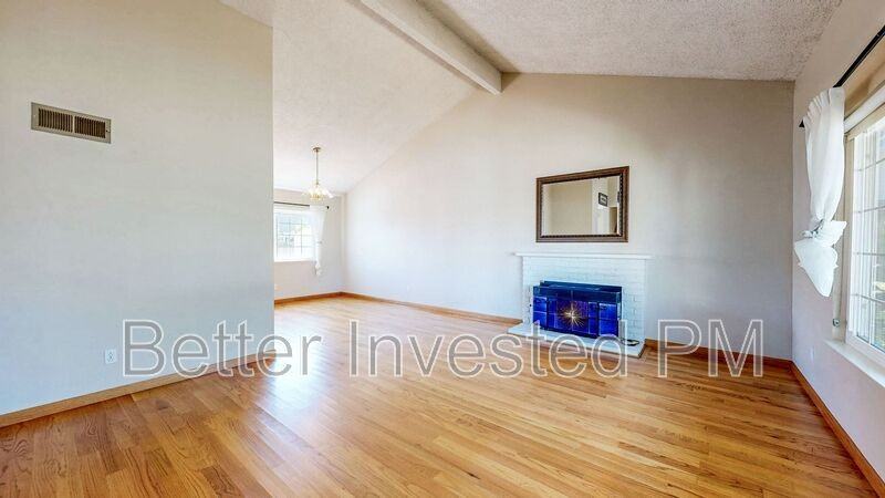 848 Sprucewood Ct - Photo 4 of 50