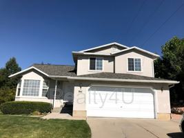 featured image of 941 Eastnorth