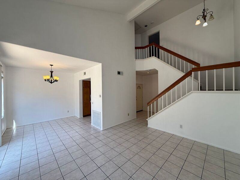 10880 Creekbridge Pl - Photo 2 of 18