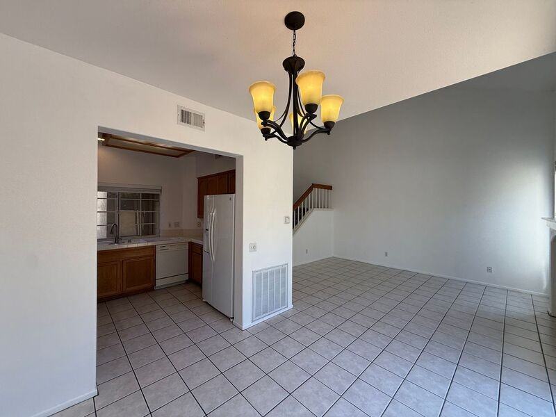 10880 Creekbridge Pl - Photo 4 of 18