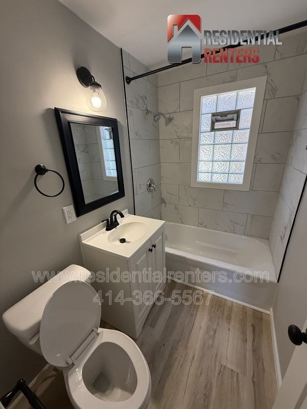 3351 N 6th St - Photo 6 of 10