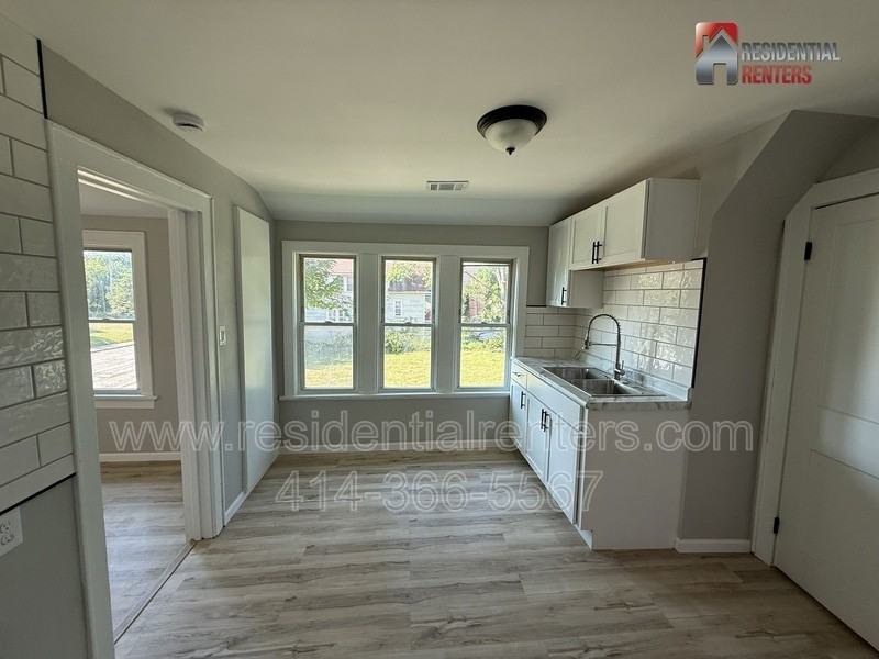 3351 N 6th St - Photo 5 of 7