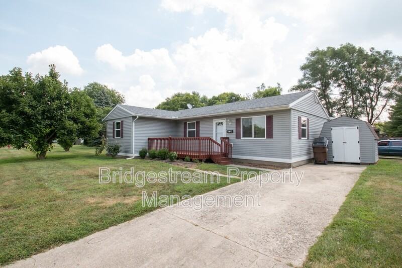 340 Walnut St - Photo 2 of 19