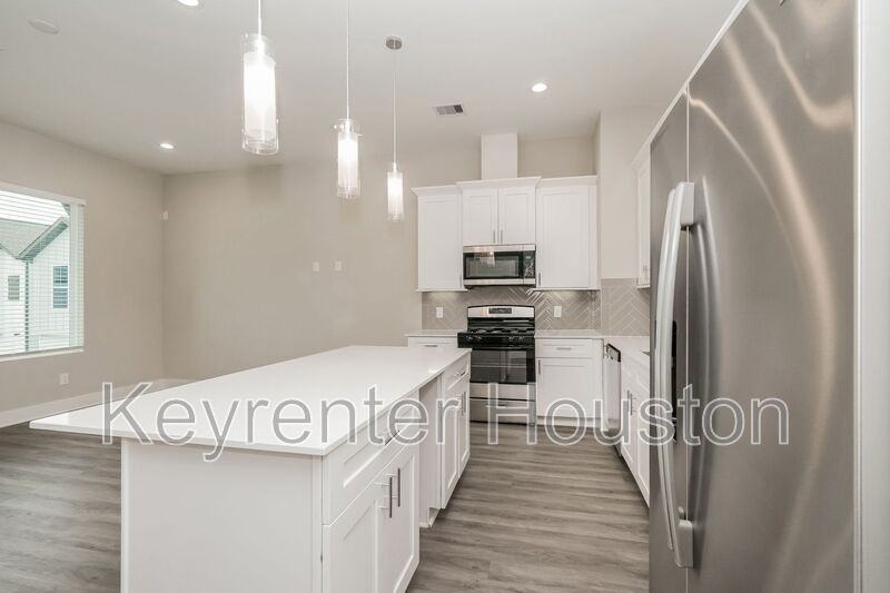 8318 Curry Rd - Photo 6 of 15