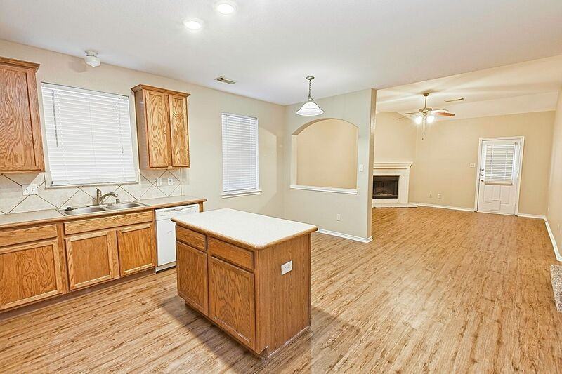 4009 Hidden Meadow Ct - Photo 7 of 48