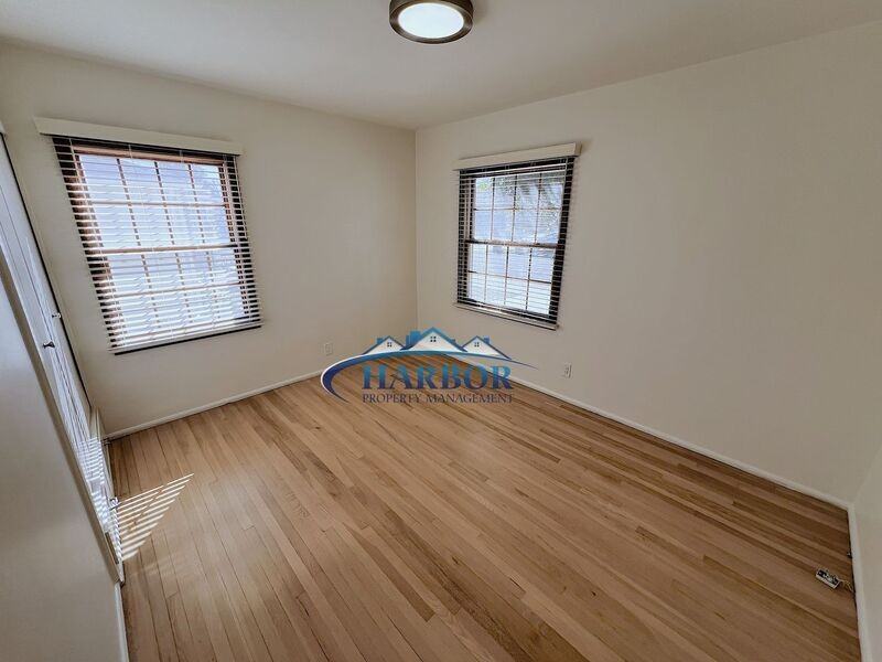 2632 S Averill Ave - Photo 4 of 22