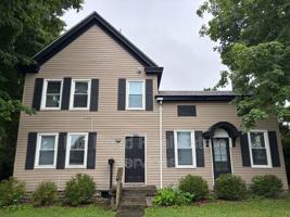 featured image of 1581 Madison Ave