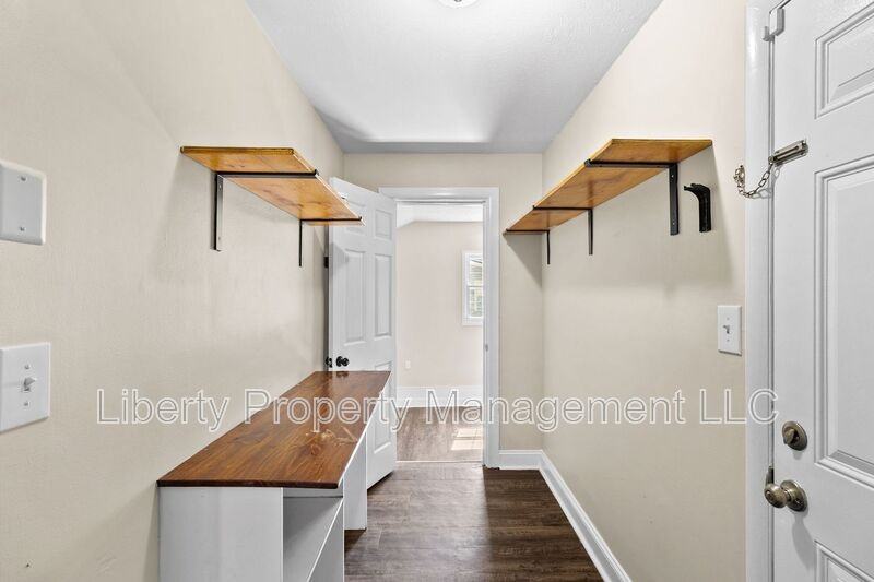 4905 Ashton Rd - Photo 7 of 19