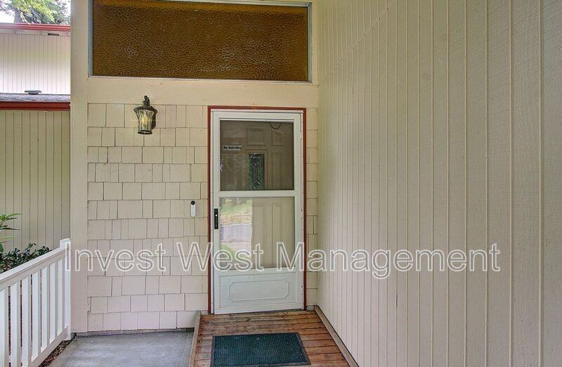 12709 Nestreet - Photo 3 of 29