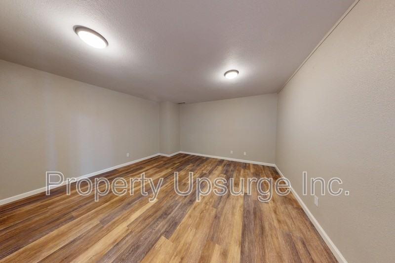 2051 Hilltop Dr - Photo 5 of 8