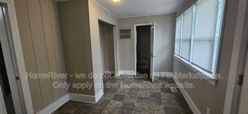 121 N Gladstone Ave - Photo 5 of 15
