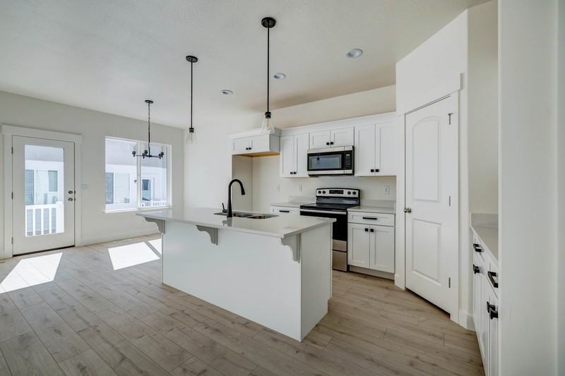 981 W Coral Charm Way #1 - Photo 6 of 24