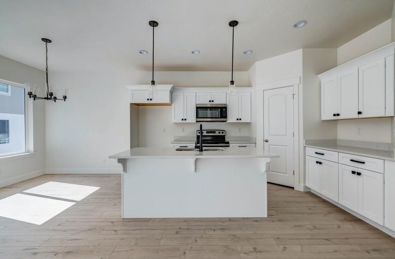 981 W Coral Charm Way #1 - Photo 7 of 24