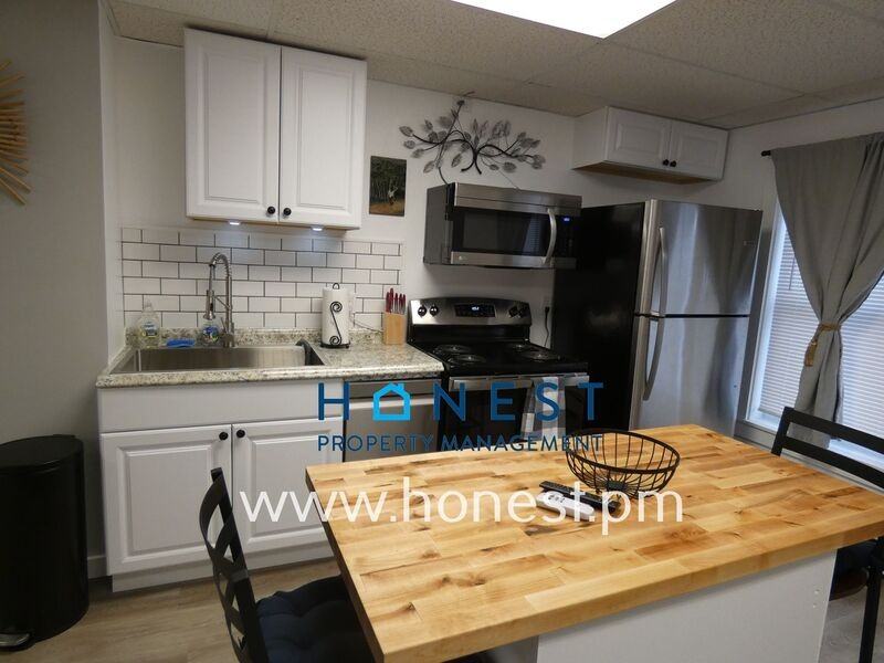 508 Water St #4 - Photo 4 of 14