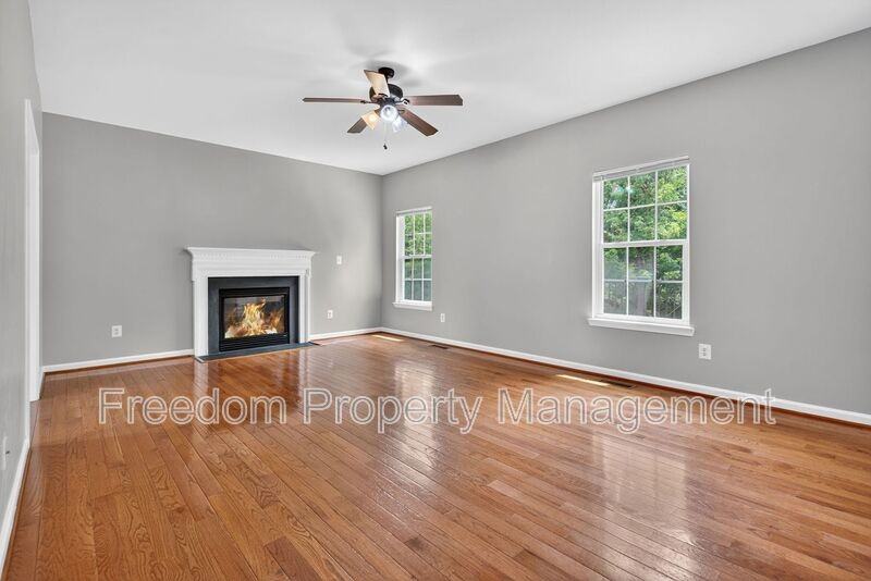 7629 Hamelin Ln - Photo 2 of 50