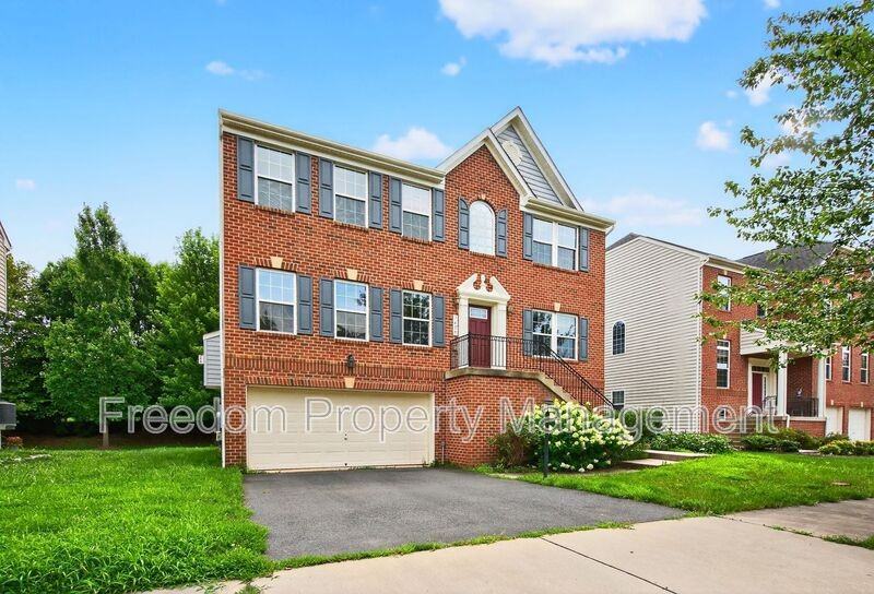 7629 Hamelin Ln - Photo 6 of 50