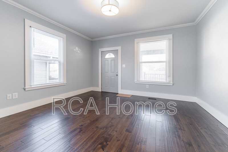 1037 E Tabor St - Photo 5 of 19