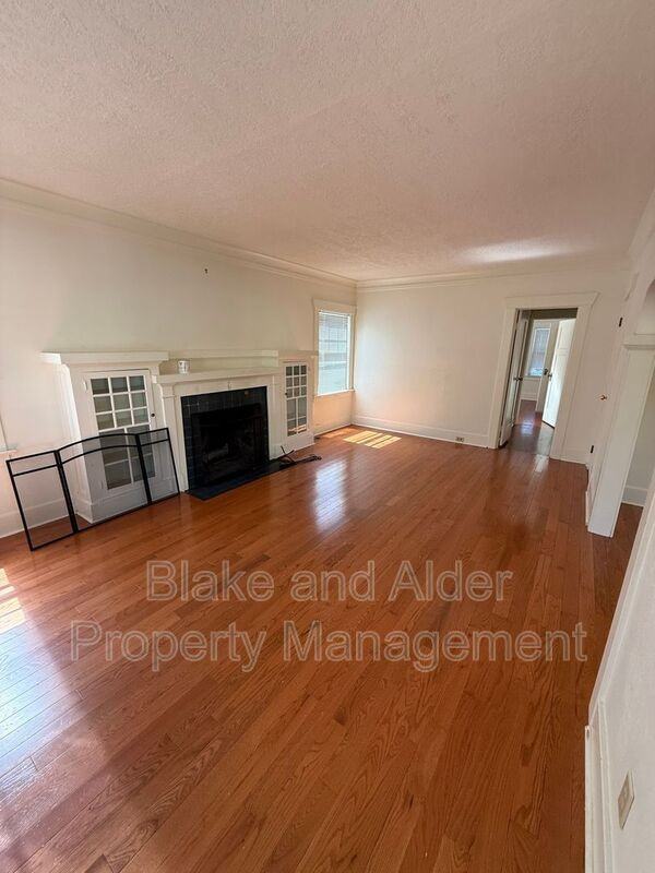 2825 Ne 27th Ave - Photo 3 of 33