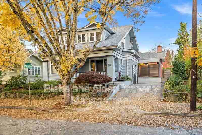 3455 Ne Tillamook St - Photo 2 of 50