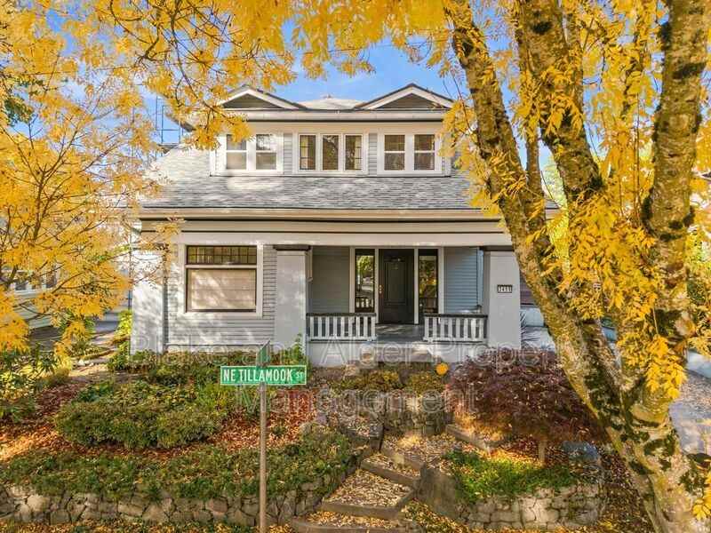 3455 Ne Tillamook St - Photo 4 of 50