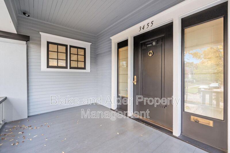 3455 Ne Tillamook St - Photo 6 of 50