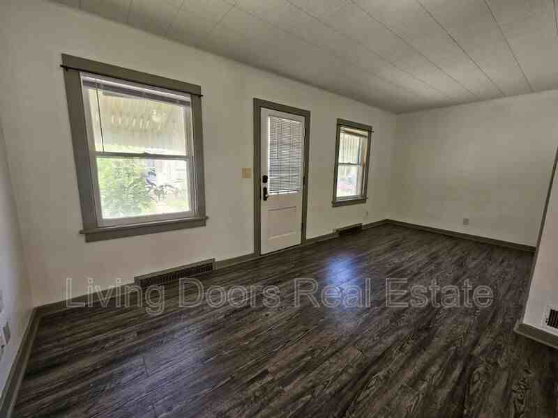 3025 P St - Photo 4 of 16