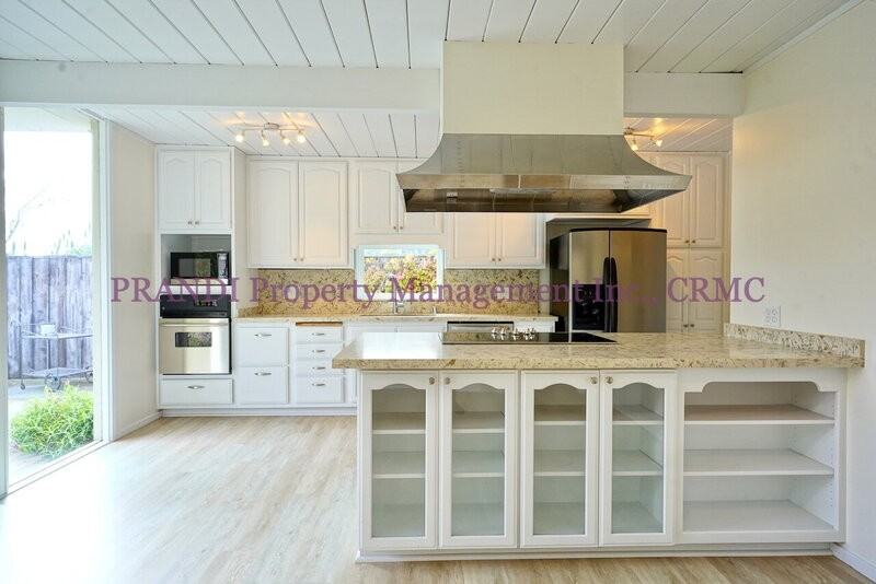 1309 Idylberry Rd - Photo 6 of 32
