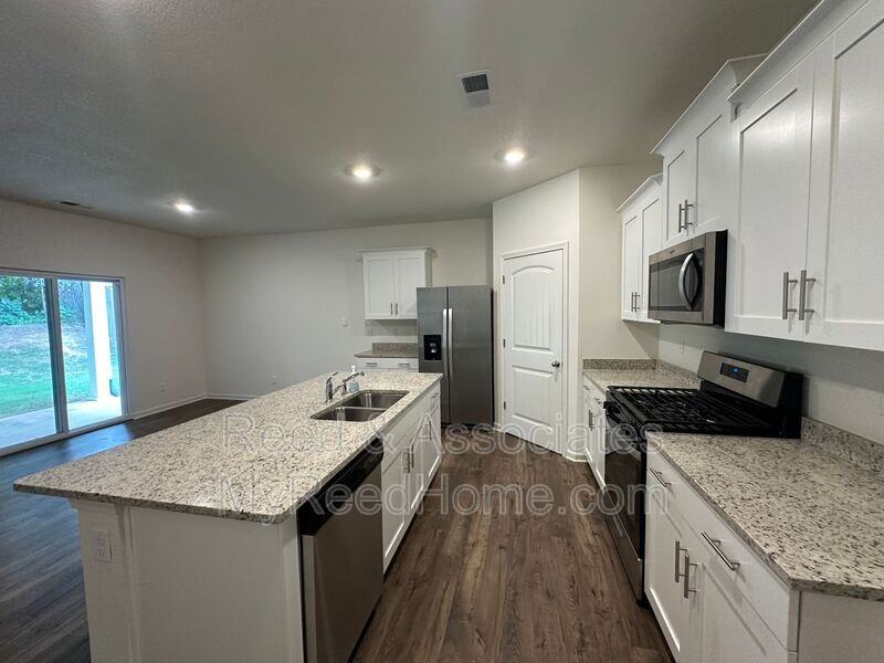 180 Driftwood Loop - Photo 5 of 14