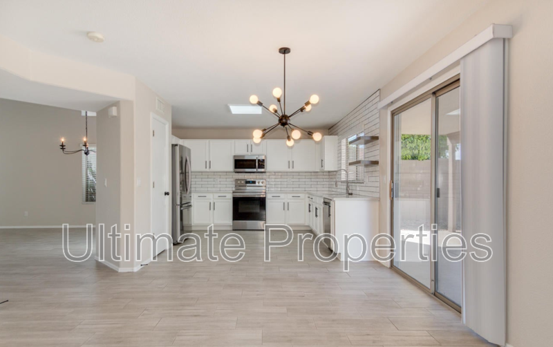 15960 W Tasha Dr - Photo 5 of 26