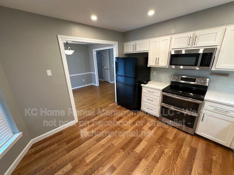 8704 Nw Shannon Ave - Photo 6 of 36