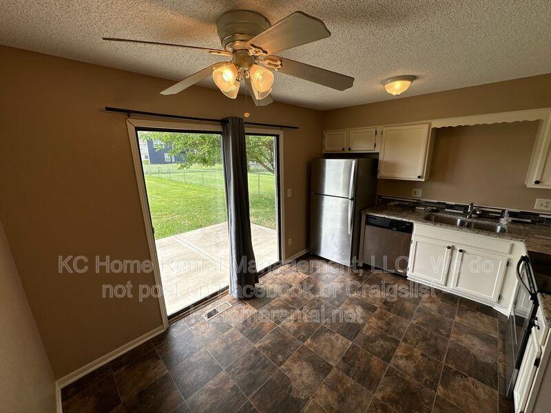 413 Lee Dr - Photo 5 of 30