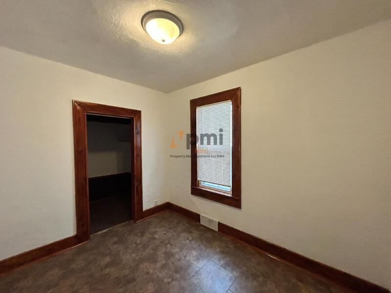207 N Woodland Ave - Photo 4 of 15