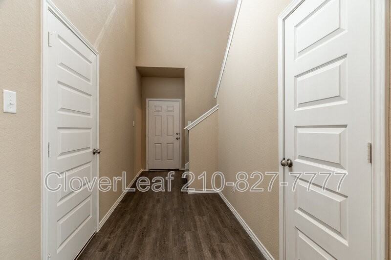 2416 Marty Way - Photo 5 of 45