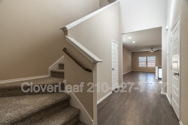 2416 Marty Way - Photo 6 of 45