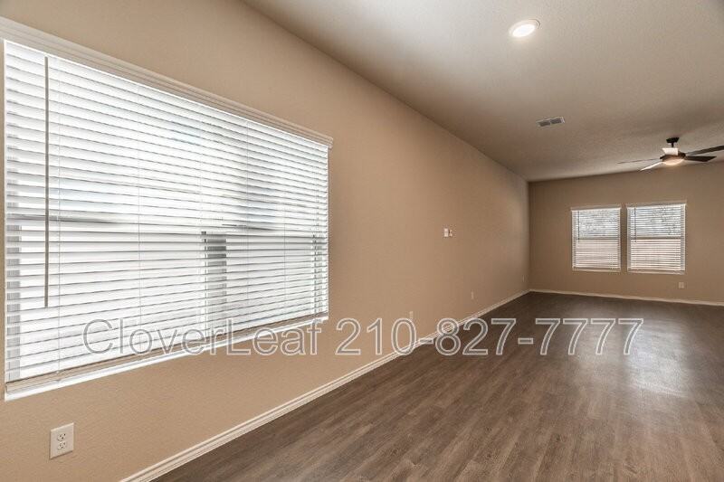 2416 Marty Way - Photo 7 of 45
