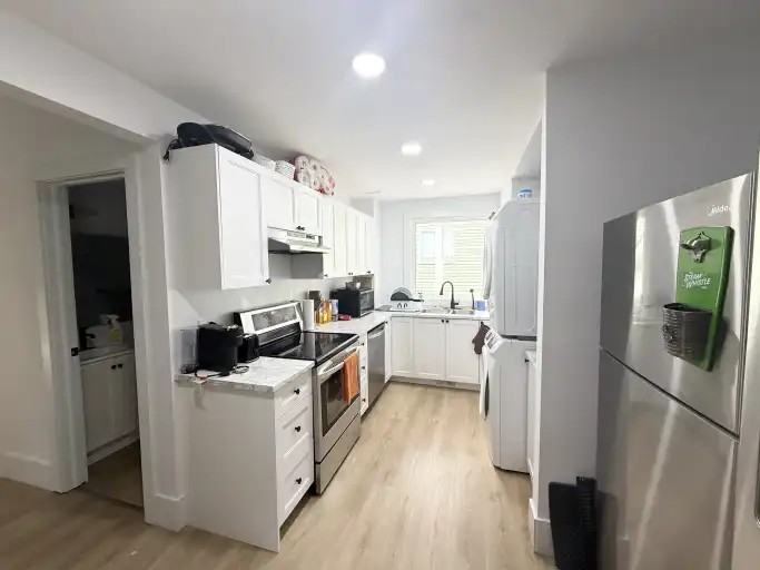 15 Foster St #1 - Photo 4 of 10