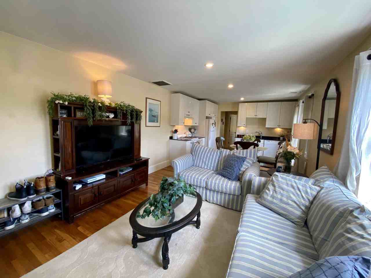 38 Grossman St #2L - Photo 2 of 10