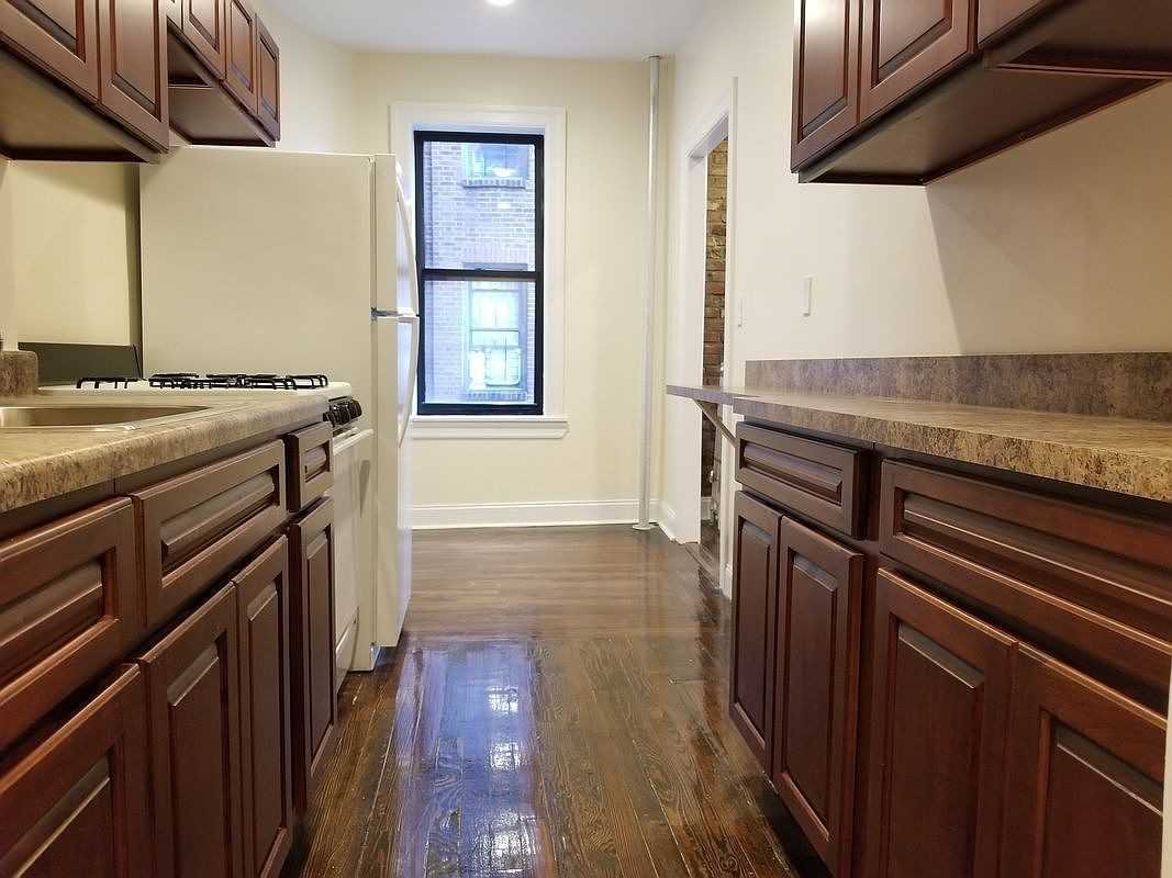 1105 Morrison Ave #3B - Photo 2 of 5