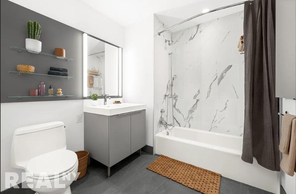 Ashland Pl #4101 - Photo 4 of 6