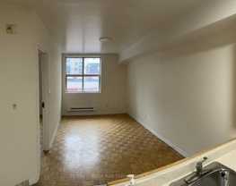 126 Dundas St E - Photo 1 of 1