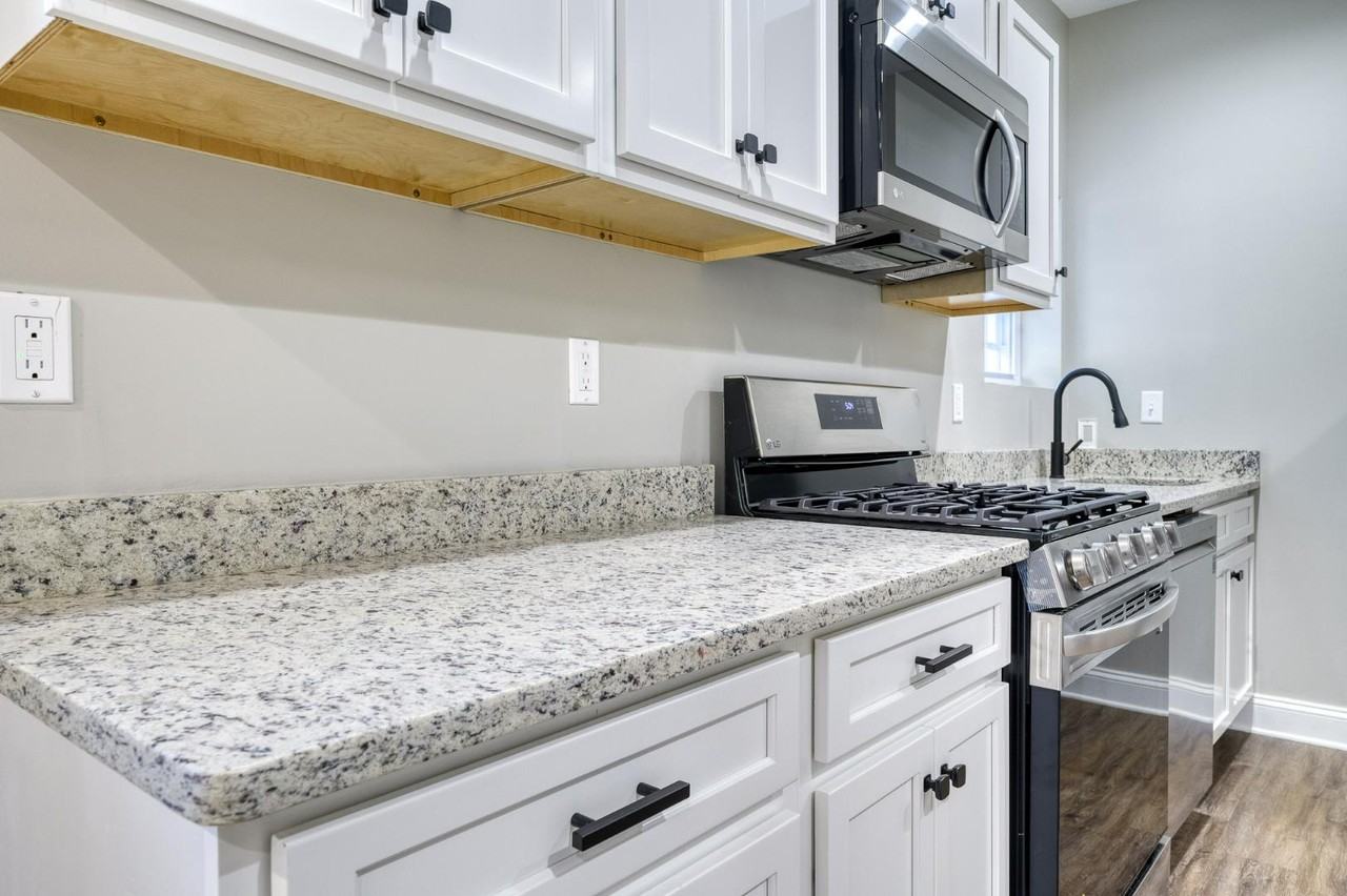 1701 Edmondson Avenue - Photo 3 of 10