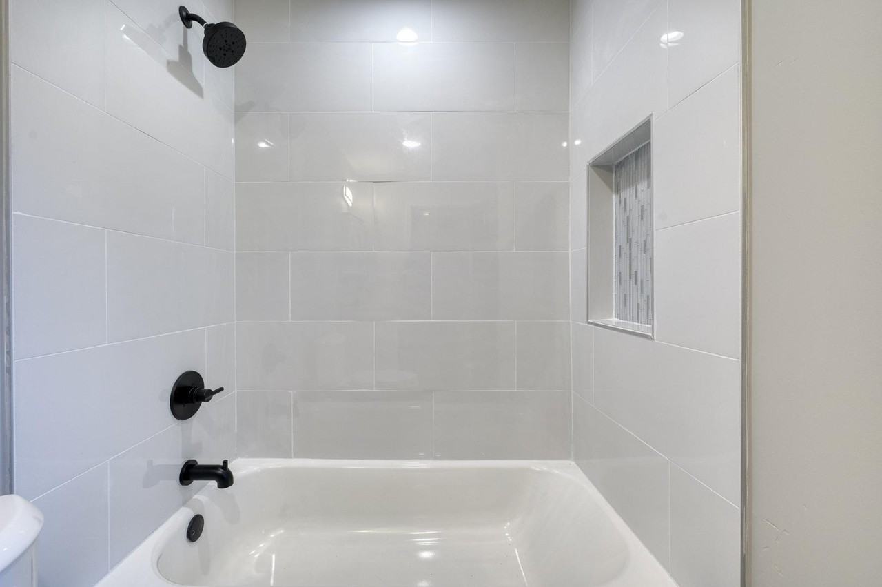 1701 Edmondson Avenue - Photo 7 of 10