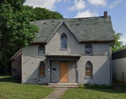featured image of 523 E Main St