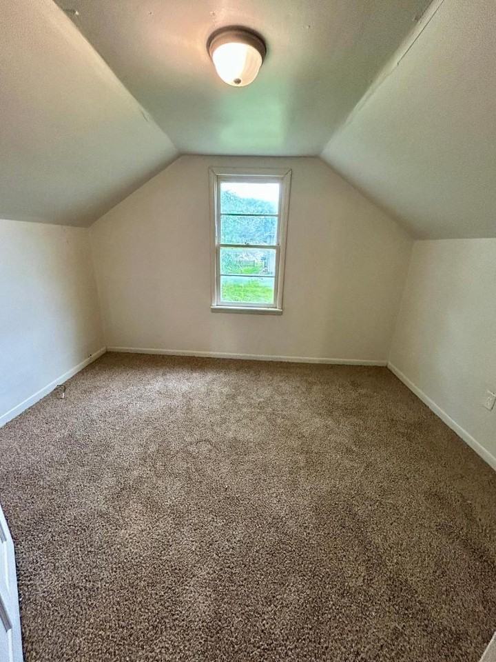 525-525 1/2 Mill St - Photo 2 of 30
