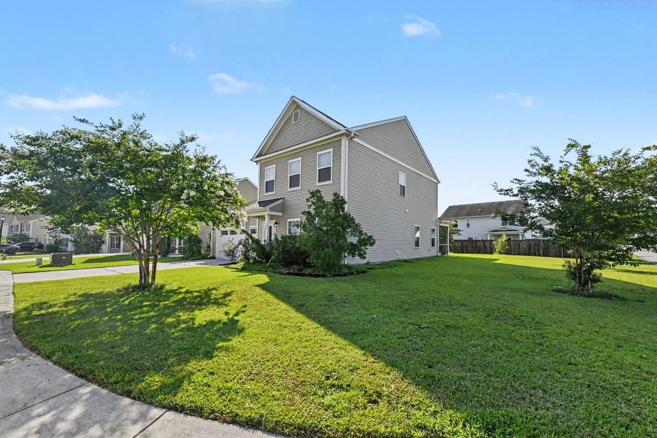 121 Rockingham Way - Photo 4 of 11